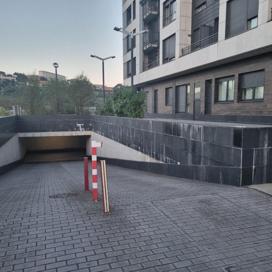 Modern Bilbao Apartment Barakaldo Exterior foto